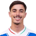 ف غوميز